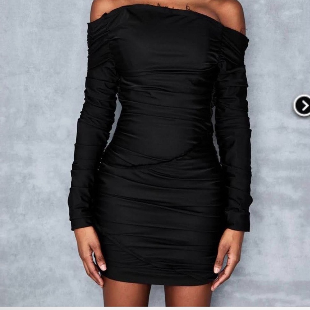 Chic Black One-Shoulder Dress - Picture 2 of 4
